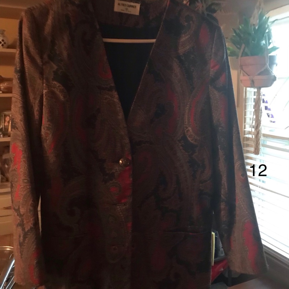 Jacket - Picture 2 of 3